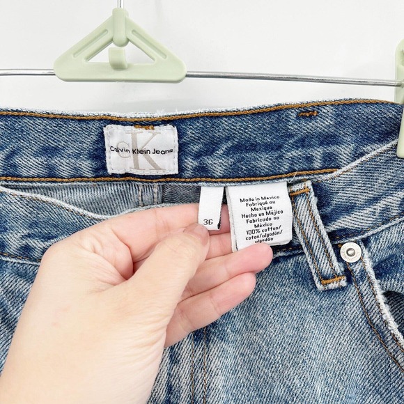 Calvin Klein Vintage Easy Fit Tapered Jeans Sz 36 Men's Blue Stonewash Pockets - Picture 10 of 10